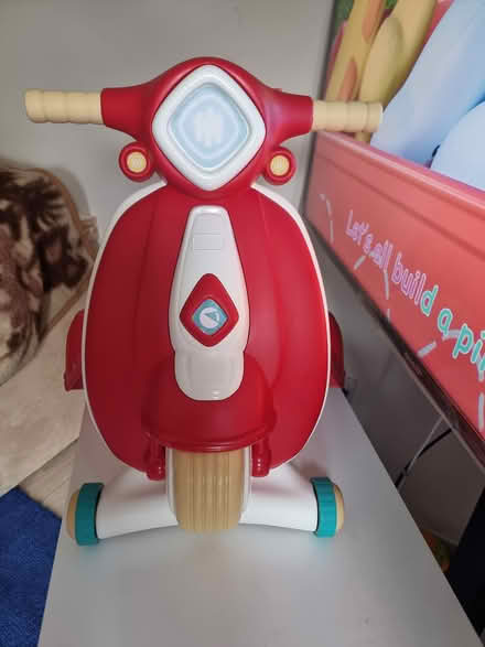 Photo of free Baby walker (EH6 Pillans Walk) #3