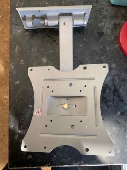 Photo of free TV wall bracket (AL1) #1