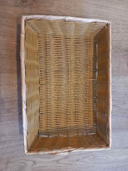Photo of free plastic woven basket (New Malden KT3) #1