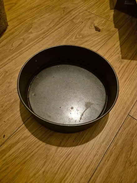 Photo of free 23cm baking cake tin (TW7) #2