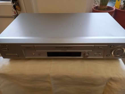 Photo of free DVD and VCR players (Bradford BD13) #2