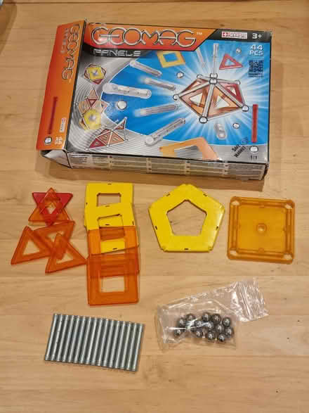 Photo of free Geomag set (Arborfield Garrison RG2) #3