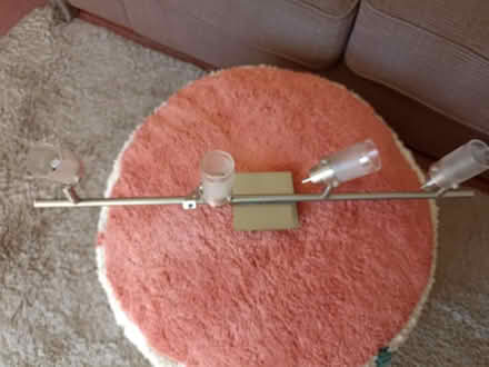 Photo of free Bar with 4 small lights (Thatcham RG18) #1