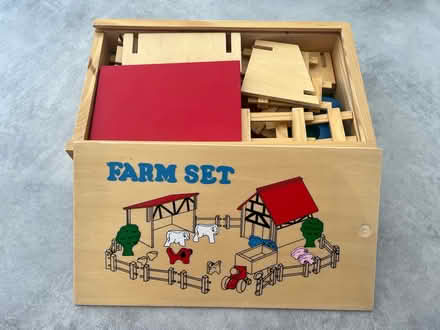 Photo of free Wooden farm set (Cottonmill, St Albans, AL1) #1