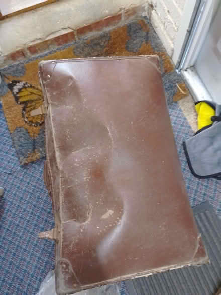 Photo of free Vintage suitcase (Ardley OX27) #1