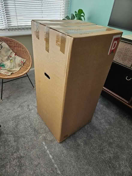 Photo of free HUGE Cardboard Box (Bexhill TN39) #2