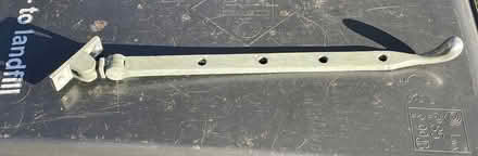 Photo of free Window stay (Six Ways AL8) #1