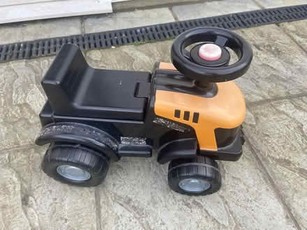 Photo of free Ride on car for toddlers (Twickenham TW2) #1