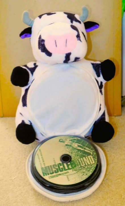 Photo of free moosical cow (Whitehill SG4) #2