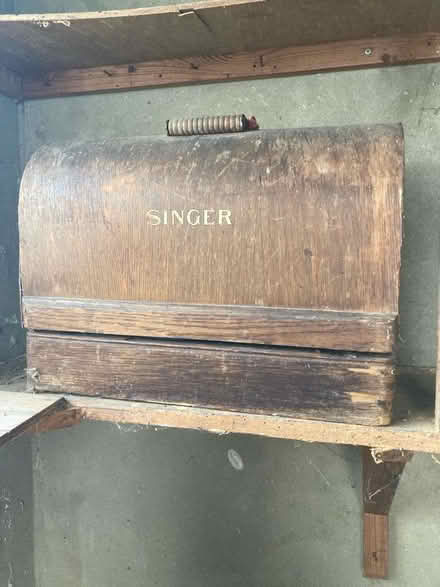 Photo of free Sewing machine (Cricket Road OX4) #1