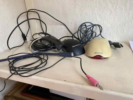 Photo of free Computer mouse and microphone (Fulwood PR2) #1