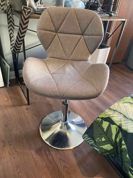 Photo of free Grey Swivel chair (Leytonstone E11) #1