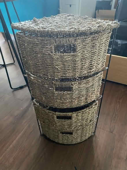 Photo of free Corner drawer unit small (Clapton E5) #1