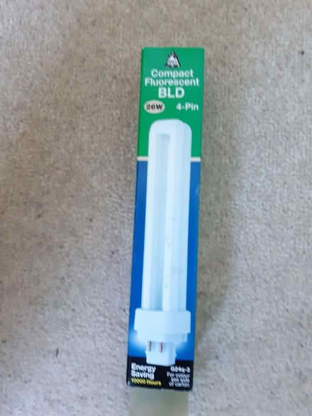 Photo of free 5 compact fluorescent BLD white bulbs (Copythorne TQ5) #1