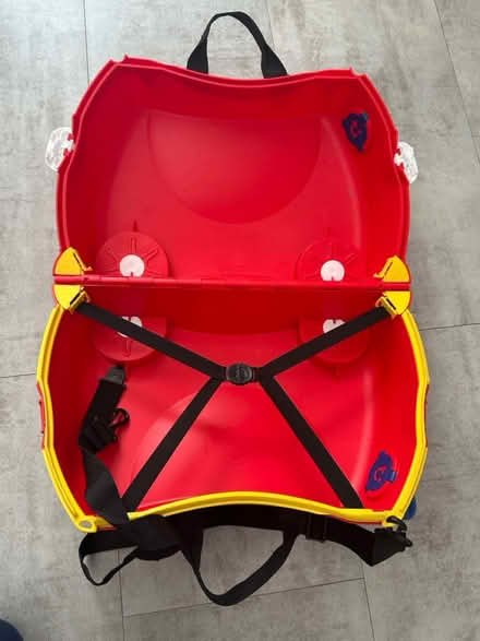 Photo of free Trunki fire engine kid’s suitcase (KT19) #2