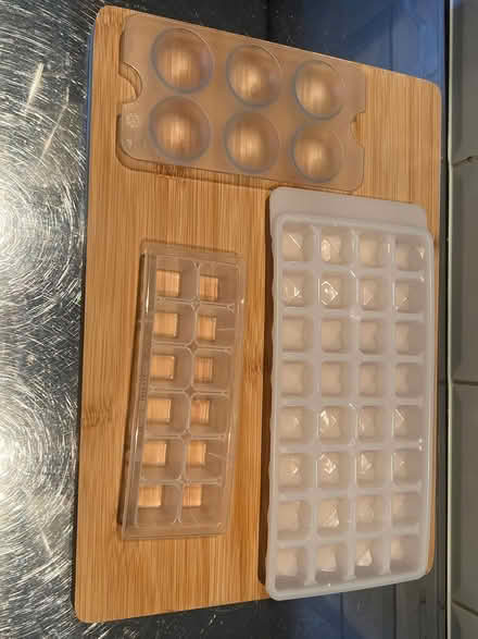 Photo of free Ice trays (Twickenham TW2) #1