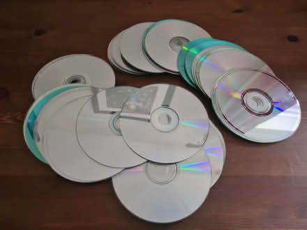 Photo of free Old CDs (Skerton LA1) #1