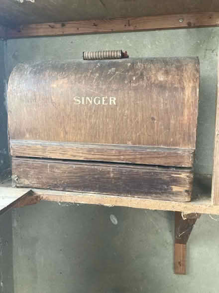 Photo of free Sewing machine (Cricket Road OX4) #2