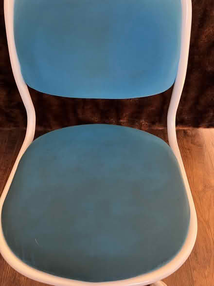 Photo of free Child's computer chair (Harlington LU5) #2