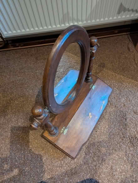 Photo of free Dressing table mirror (Sheffield S12) #2
