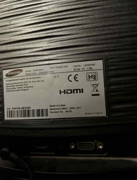 Photo of free 22 inch computer Monitor (Hertford SG13) #2
