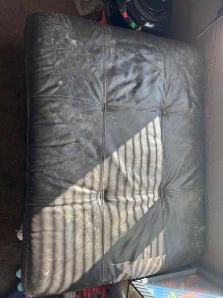 Photo of free Ottoman - black (LU1 5) #1