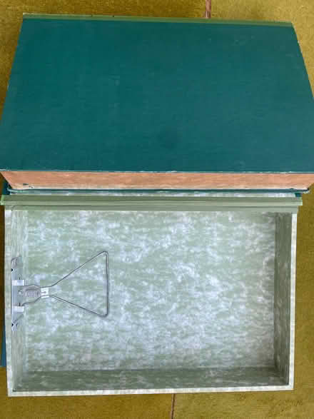 Photo of free Box files (Six Ways AL8) #2