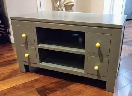 Photo of free TV Unit (TW2 Whitton) #1