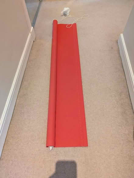 Photo of free Roller blind, red (Dumbreck G41) #1