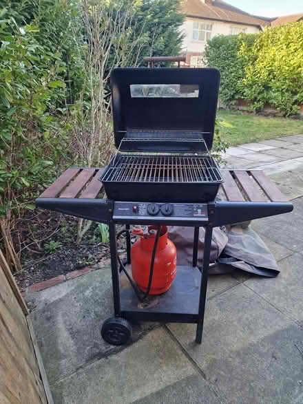 Photo of free BBQ Needs a good clean (WF43BD) #3
