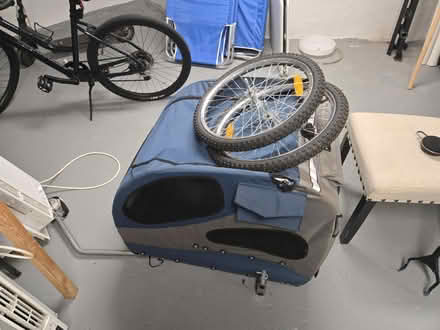 Photo of free Bike trailer pet carrier (Hill east) #1