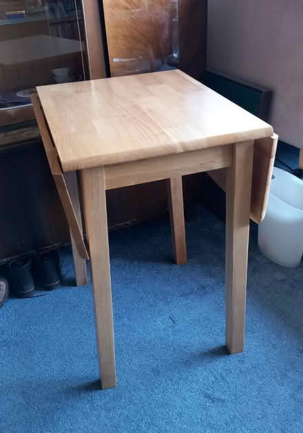Photo of free Small dining table (Pitshanger W5) #1