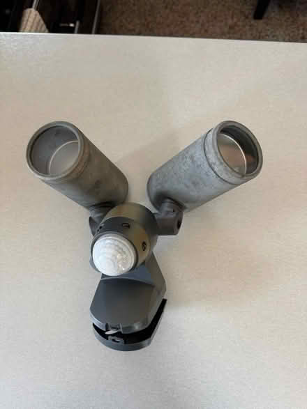 Photo of free One Security Light (Leicester LE2 Aylestone) #1