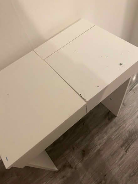 Photo of free Dressing table and chair (Eastwood (G43)) #2