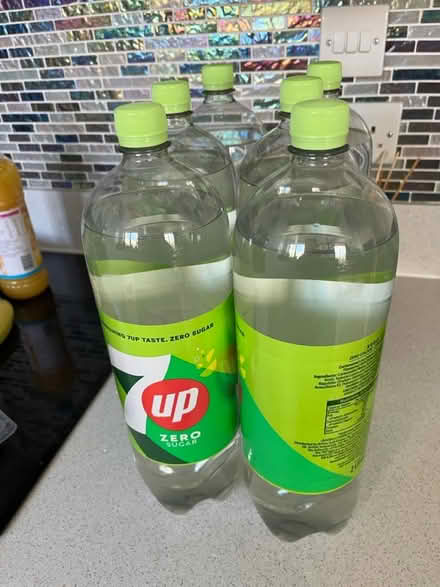 Photo of free 6 bottles 7-up zero (Beckenham BR3) #1