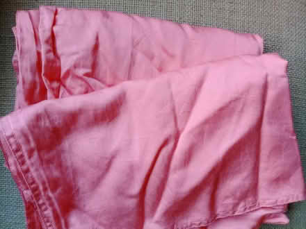 Photo of free 2 silk pillowcases (Bearton SG5) #1