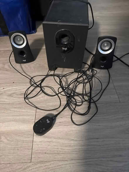 Photo of free Stereo speakers for computer (01913) #1