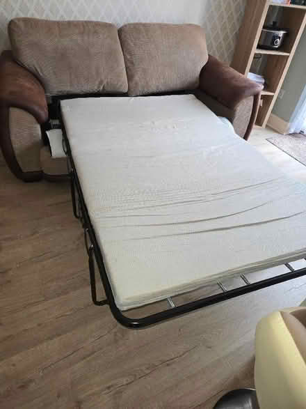 Photo of free Bed settee (Shifnal TF11) #1