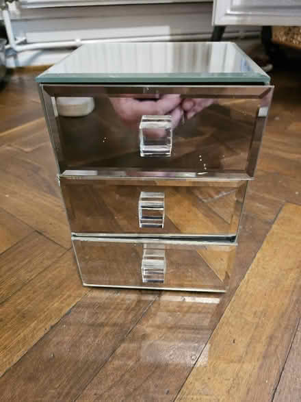 Photo of free Glass drawer's (Northfleet da11) #1