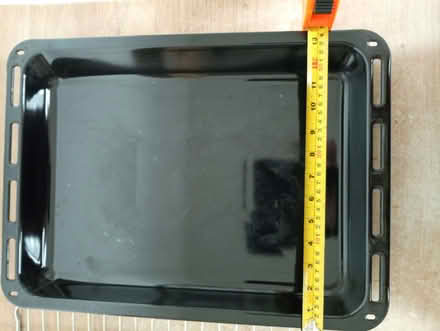 Photo of free Oven tray and shelves (Bonnington EH6) #2