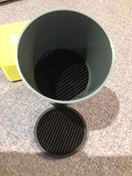 Photo of free Knife Block (no knives) (Wokingham RG40) #1