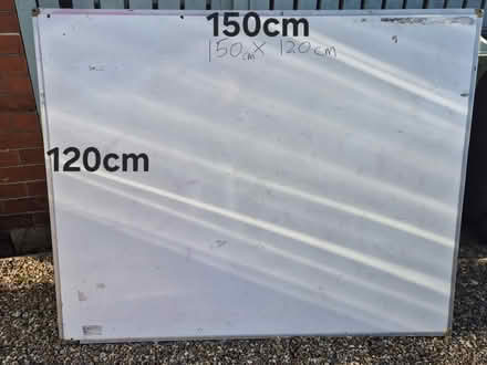 Photo of free White board 150 x 120 cm (Leeds. LS7) #1