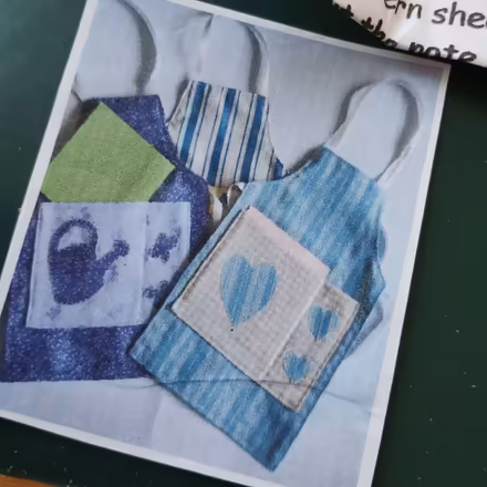 Photo of free Simple Sewing Craft Project - "Gay's Apron" (Rayleigh SS6) #1