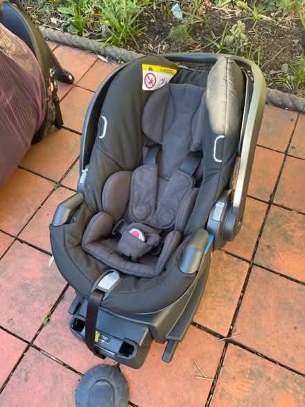 Photo of free 0-6 month carseat (Penylan CF23) #1