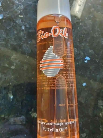 Photo of free Bio-Oil skin care oil for scars stretch marks etc used once (Hungerford RG17) #2