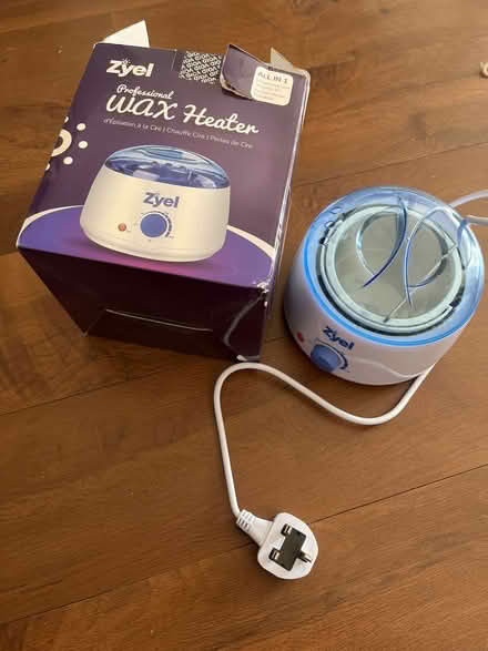 Photo of free Wax heater (SE186FF) #1