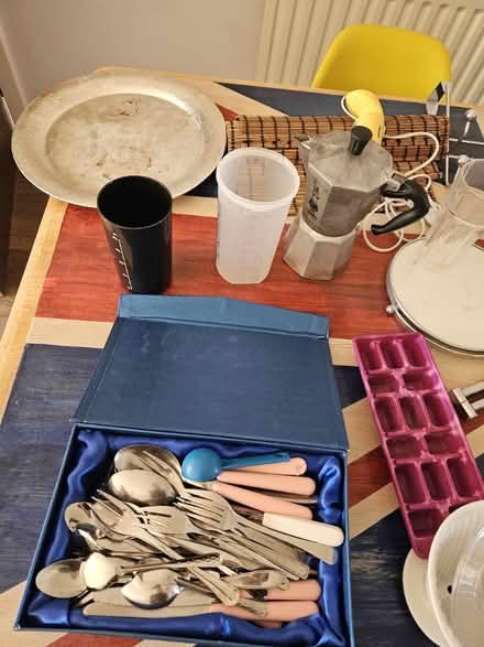 Photo of free Various items clearance (E2 6dy) #1