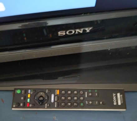 Photo of free Sony TV 32 inches LCD (North Hanwell) #3