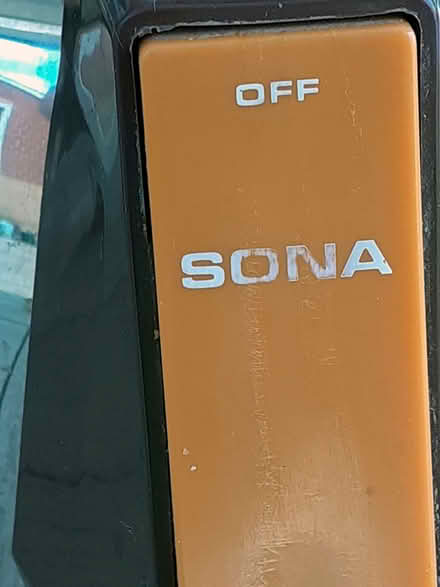 Photo of free Good condition Sona brand electric kettle (Whitegrove RG42) #2