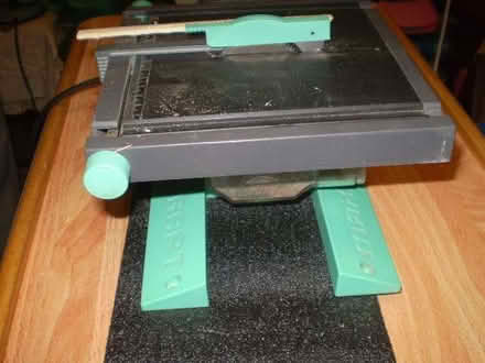 Photo of free Mini Craft table top saw (Sawtry PE28) #3